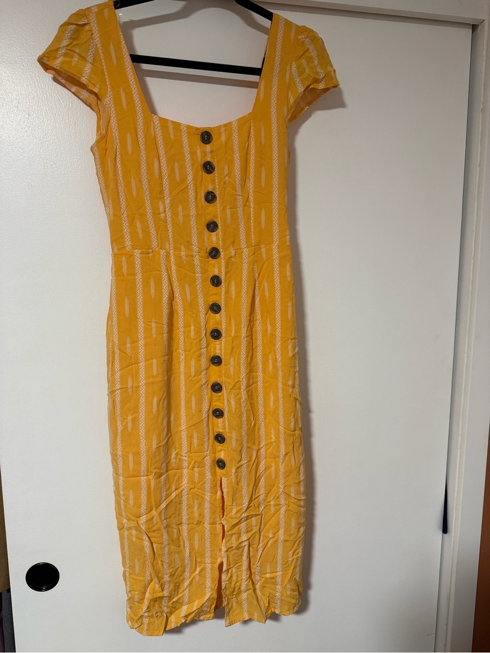 Trixxi Yellow Button-Front Midi Dress